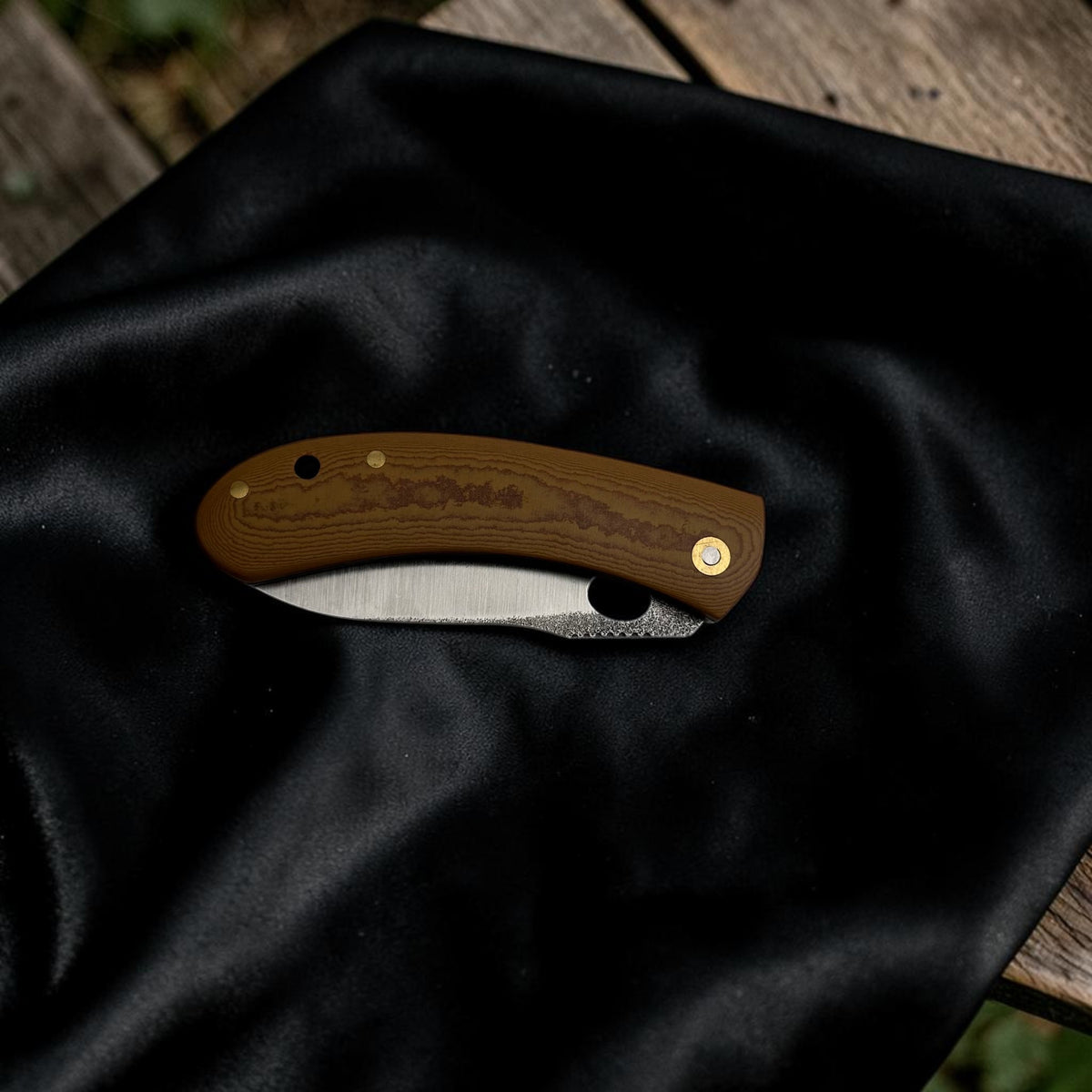 Kahverengi Dokulu Saplı Çakı – Model 19