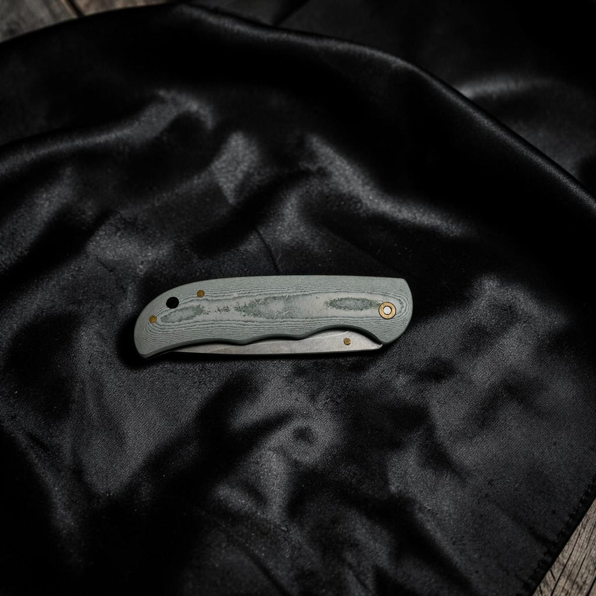 Beyaz Dekoratif Kapalı Çakı – Model 23