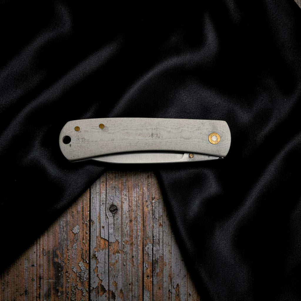 Beyaz Metalik Görünümlü Katlanır Çakı – Model 27