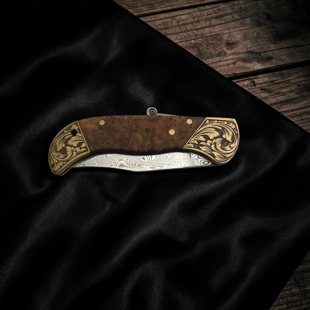 Kabartma Görünümlü Koleksiyonluk Çakı – Model 15