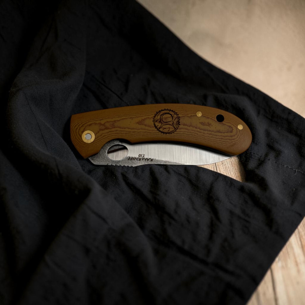 Kahverengi Dokulu Saplı Çakı – Model 19