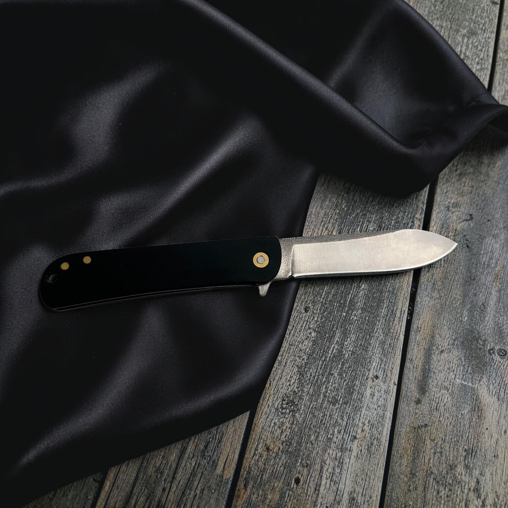 Siyah Saplı Modern Katlanır Çakı – Model 36