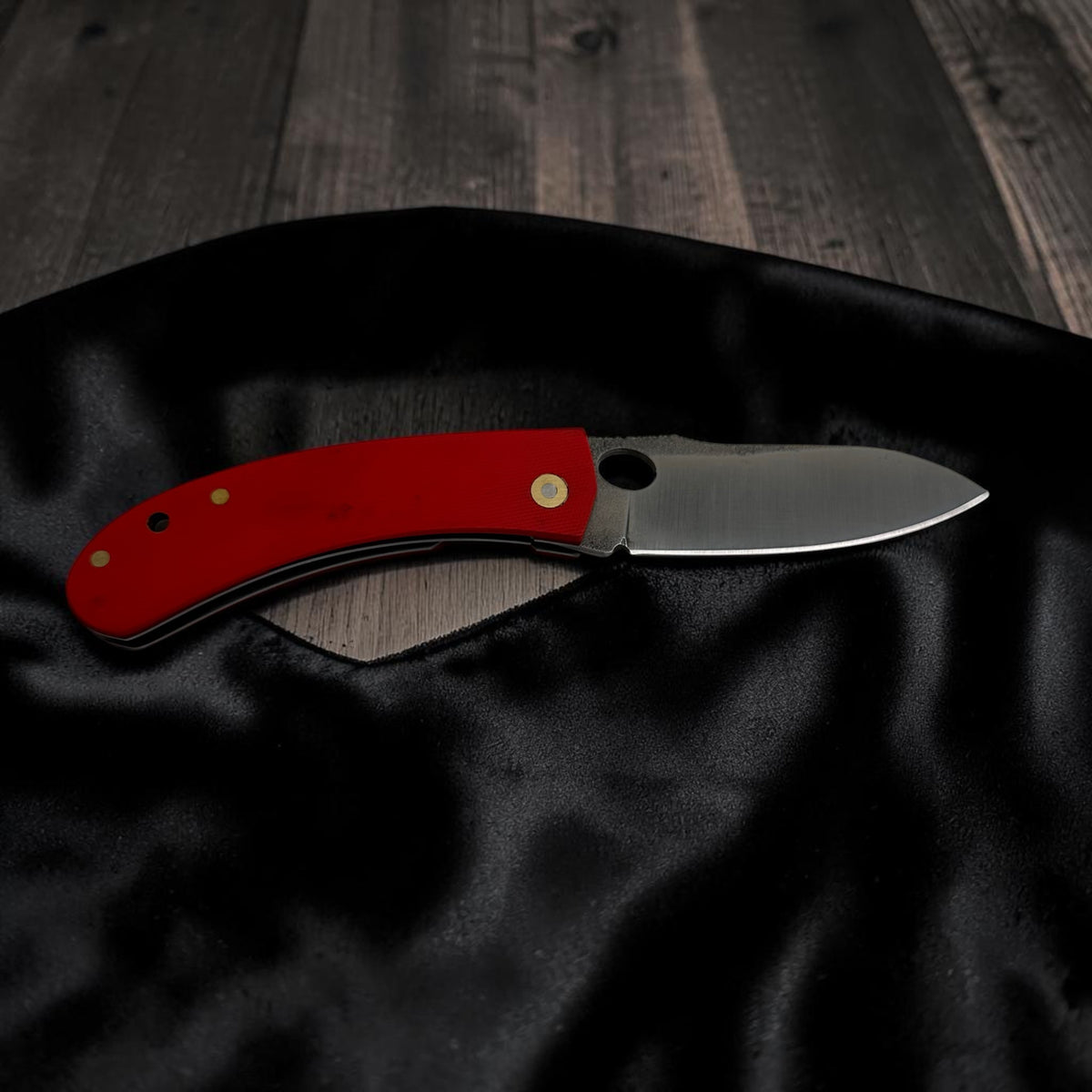 Kırmızı Saplı Modern Katlanır Çakı – Model 32