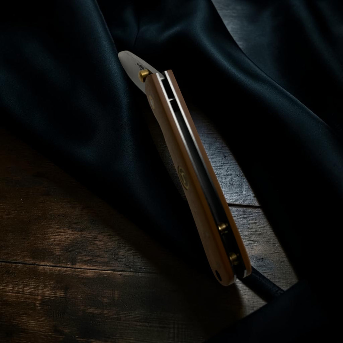 Açık Kahverengi Saplı Çakı – Model 28