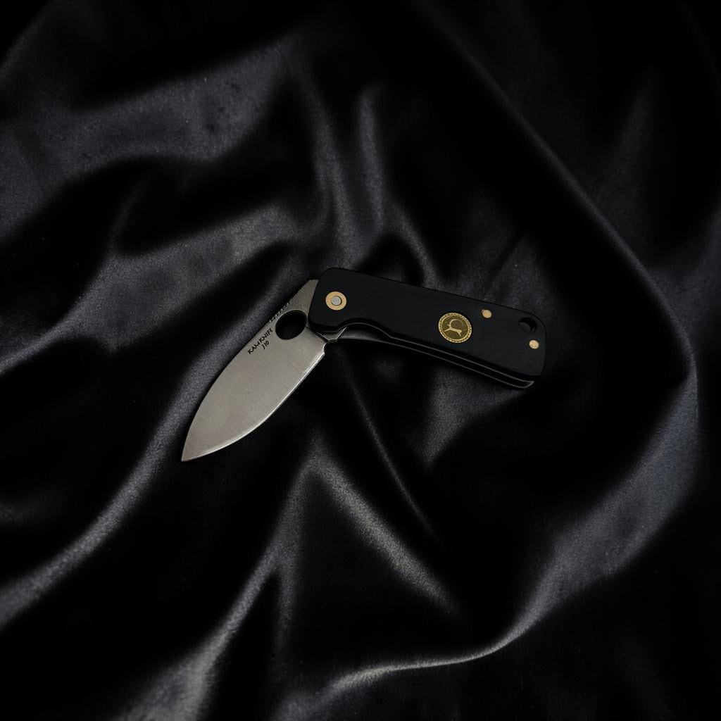 Siyah Minimal Katlanır Çakı – Model 18
