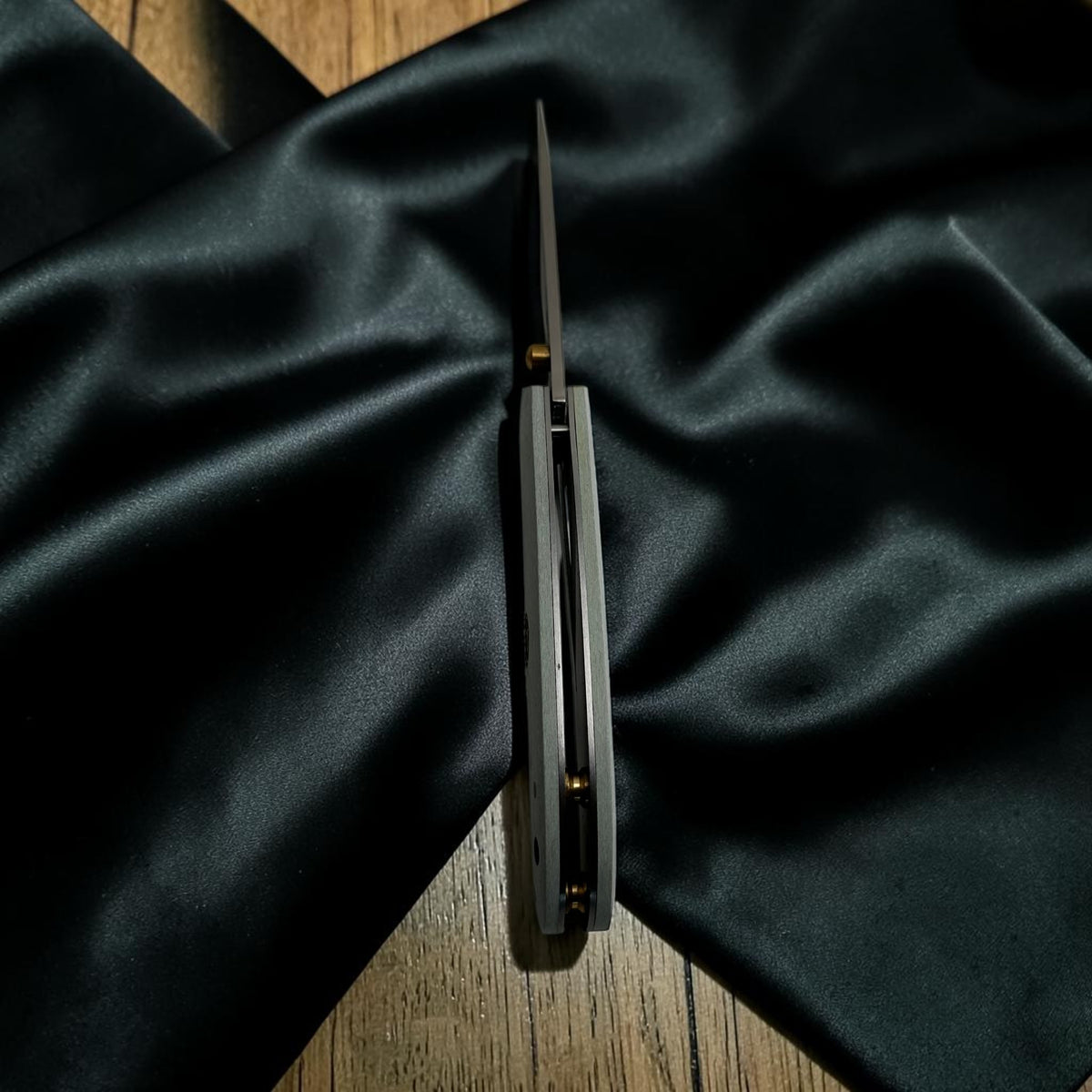 Beyaz Dekoratif Kapalı Çakı – Model 23