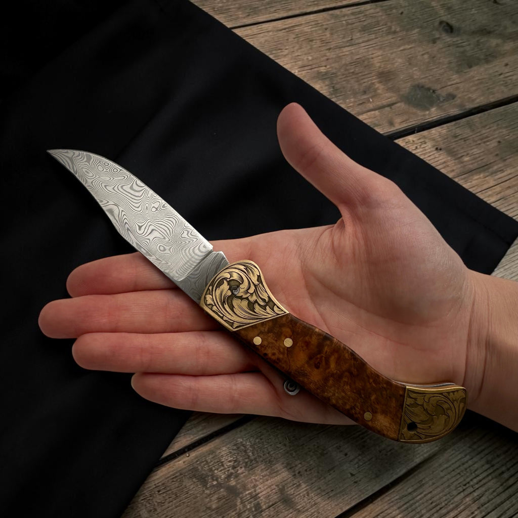 Kabartma Görünümlü Koleksiyonluk Çakı – Model 15