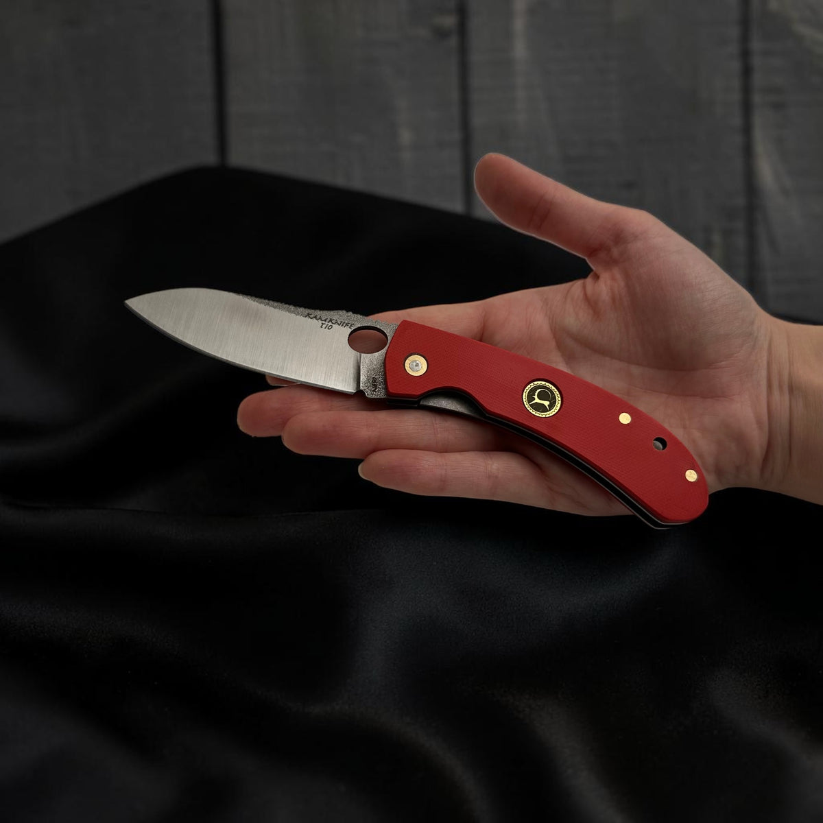 Kırmızı Saplı Modern Katlanır Çakı – Model 32