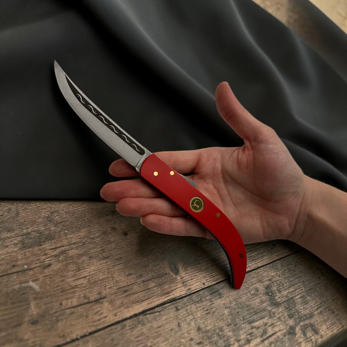 Kırmızı İnce Form Katlanır Çakı – Model 25