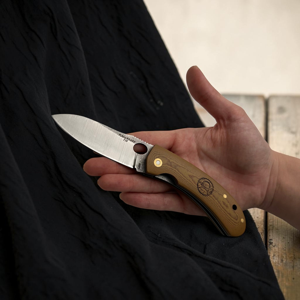 Kahverengi Dokulu Saplı Çakı – Model 19