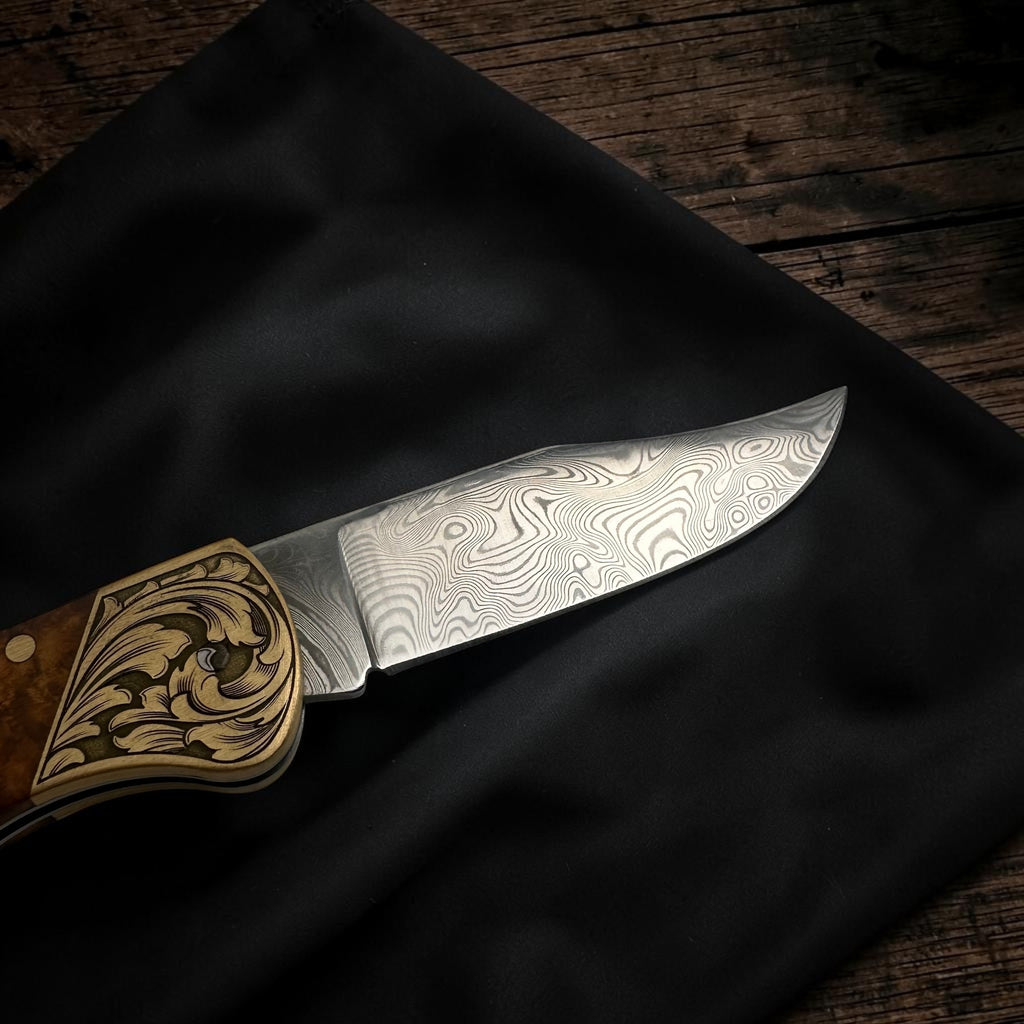 Kabartma Görünümlü Koleksiyonluk Çakı – Model 15